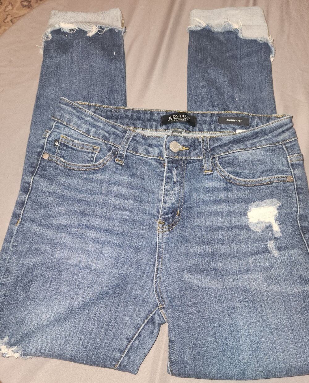 Judy Blue Women's Skinny Jeans Distress Faded 9/29 (Fits Like A 10)